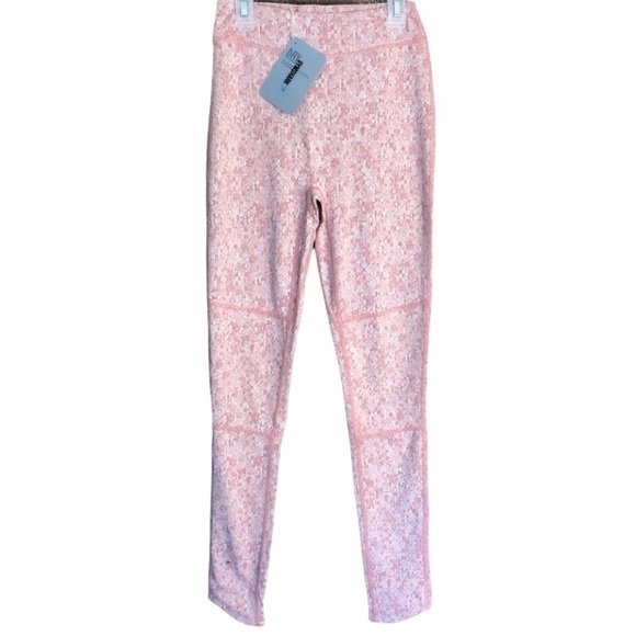 Gymshark Pants - GYMSHARK Fleur Texture Moroccan Brick Leggings